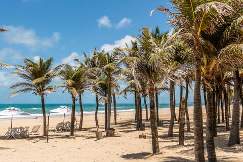Foto do anúncio de O melhor pé na areia com vista espetacular! em Porto das Dunas, Aquiraz
