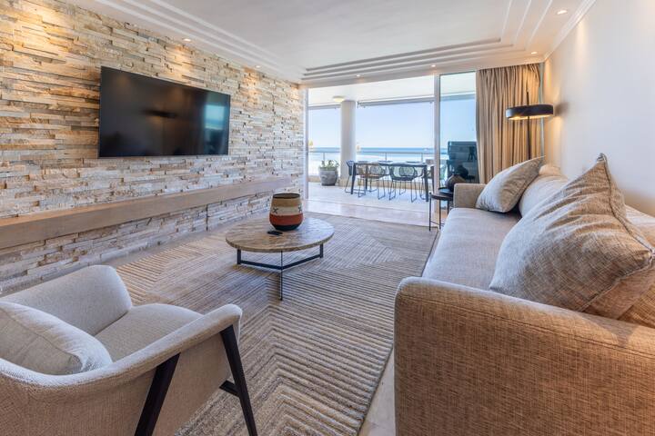 Bantry Bay Coastal Retreat
