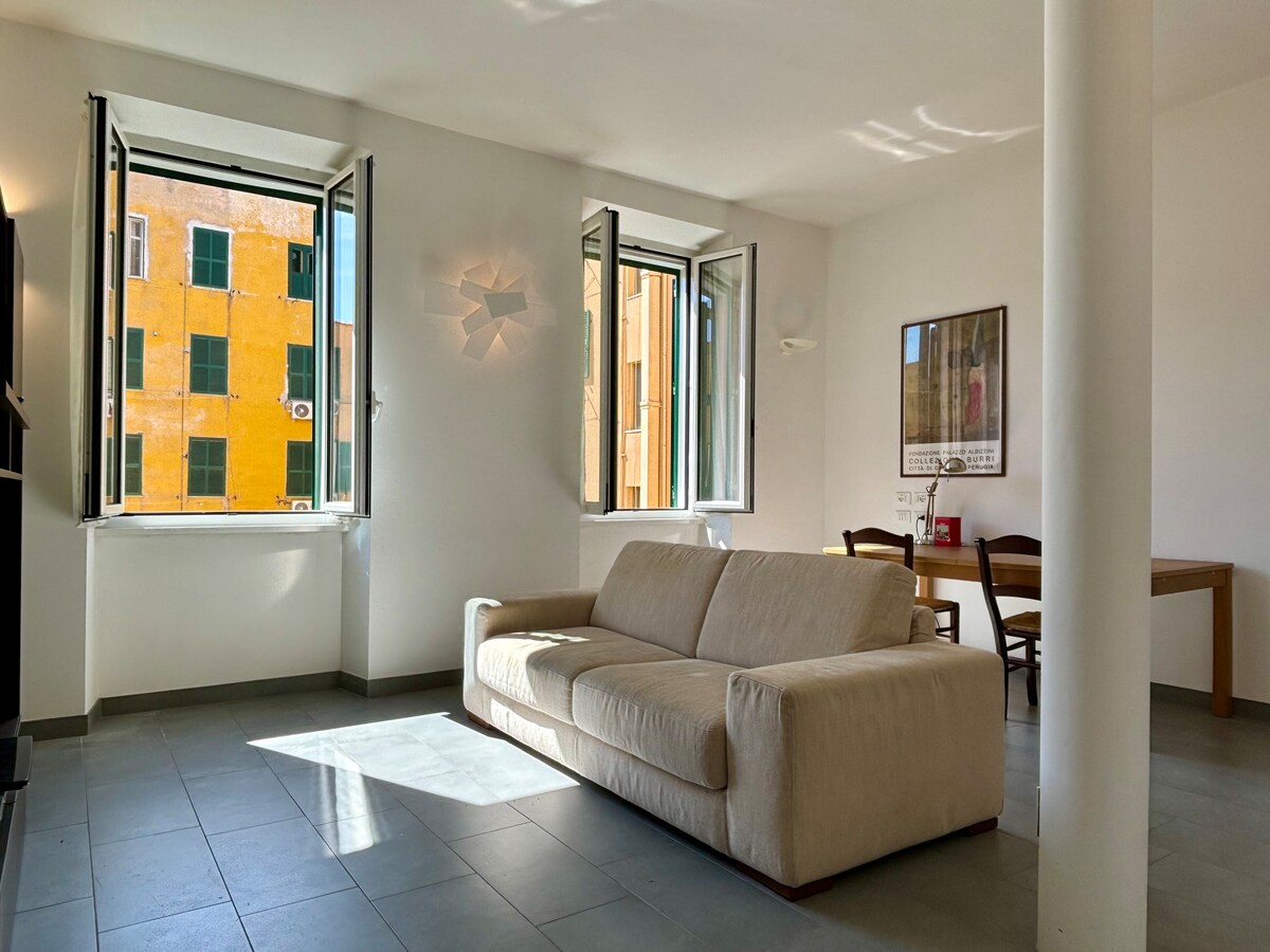 Top performing Airbnb: Casa Paruta - The Perfect City Base in Roma