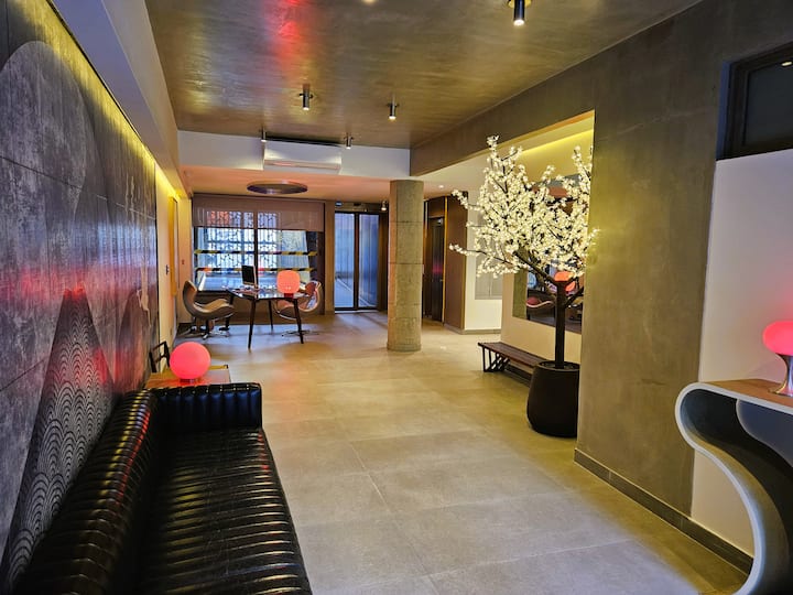 New studio with private balcony in Palermo Soho