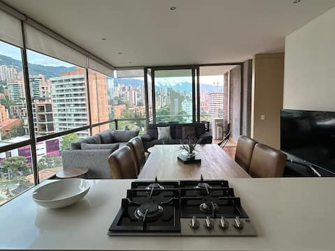 Successful Airbnb property: Amazing 3 bedroom near Provenza- El Poblado in El Poblado