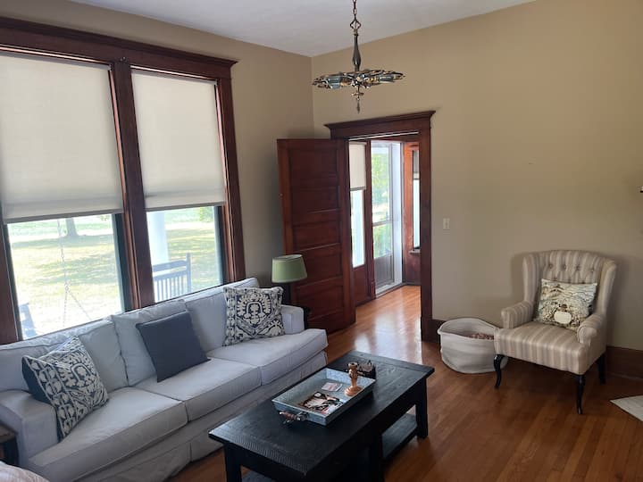 The Heart Of Bourbon Country • Spring Getaway! - Springhill Winery, Bloomfield