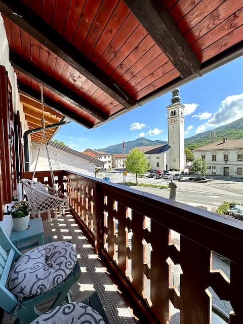 Hisa Rejmr with private parking