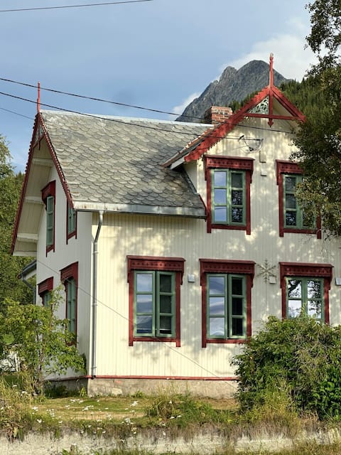 Rossgården, Lyngseidet, 4 bedrooms (8 beds), Wi-Fi