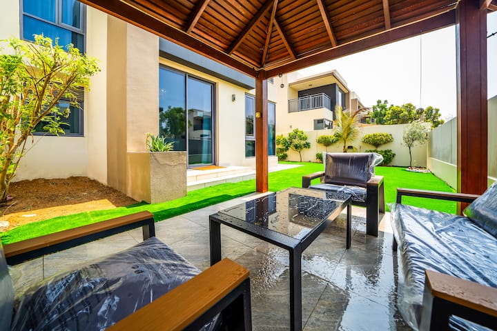 Newarabian Maple Villa -Dubai Hills 4 Br + 1 Maid - Dubai