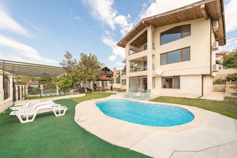 Villa Sineva - Pool & Seaview