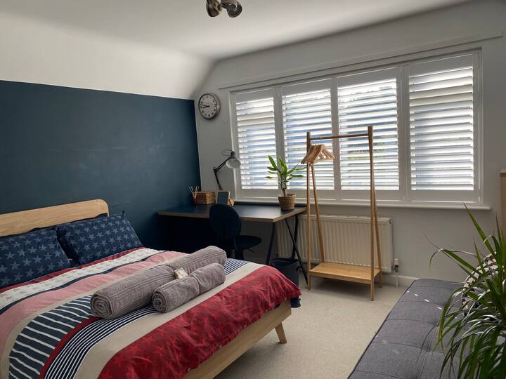 غرفة النوم 2