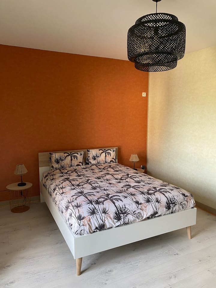 Spálňa 5 vysoká
140 x 190 lôžok