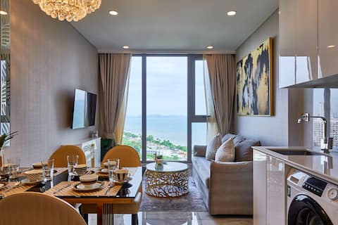 Copa 35, Pattaya's Highest Seaview Condo, Unit B25QI | Spacious 35-square-meter suite with high-rise