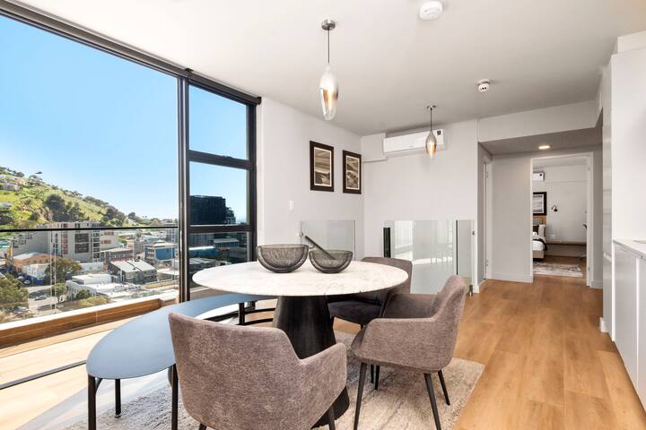 2 BR | Penthouse The Tokyo Aparthotel by Totalstay gallery image 3