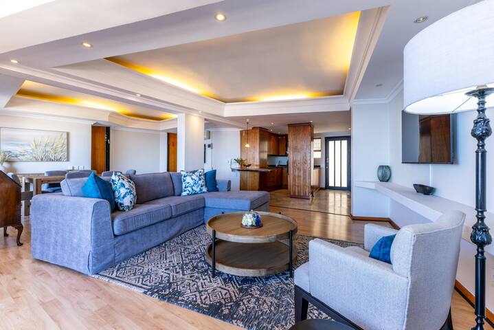 Ocean Sunset Bliss – On Beachfront gallery image 3