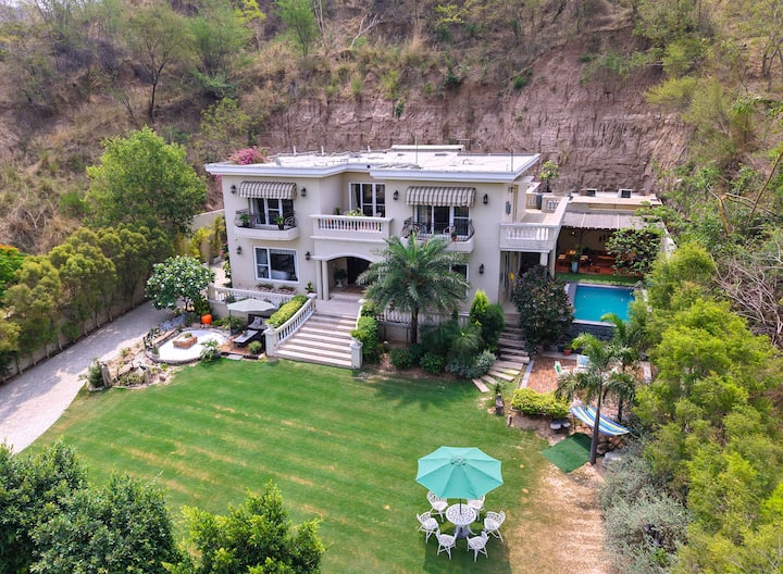 Gurbaksh Villa by Kaashi Select, Chandigarh - Houses for Rent in ...