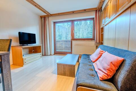 Top performing Airbnb: Self-Check-IN | Zell am See | Mountain Apartment in Saalfelden Am Steinernen Meer
