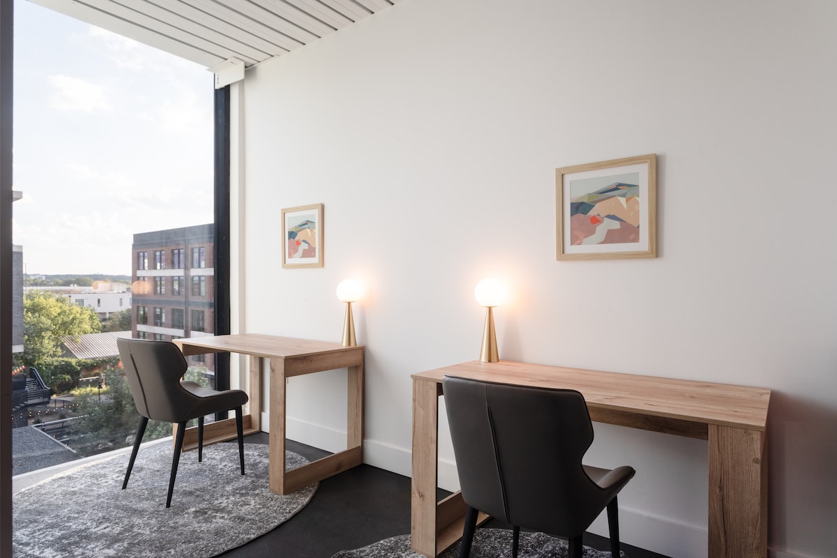 Studio Haus | Short Drive to ACL + Walk to Brewery