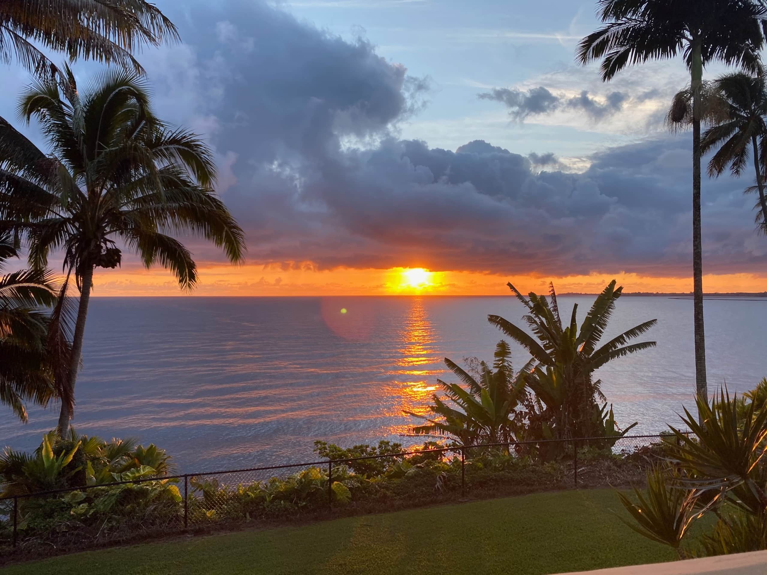 Home in Hilo · ★5.0 · 3 bedrooms · 7 beds · 3 private baths - Image 66