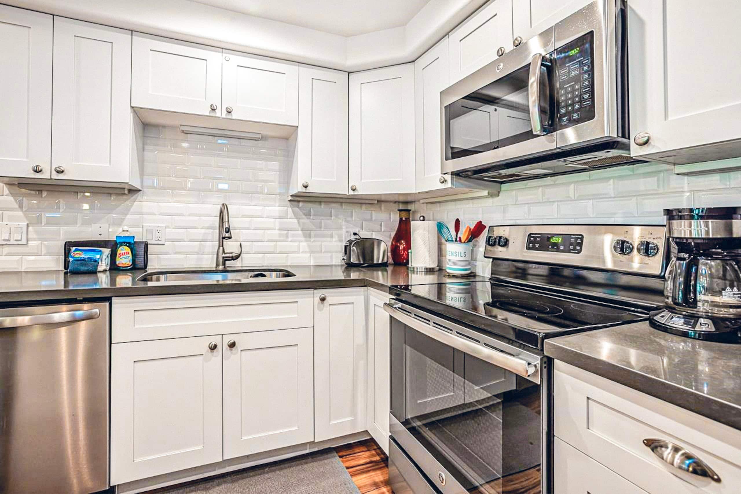 Condo in Kihei · ★5.0 · 1 bedroom · 2 beds · 1 private bath - Image 8