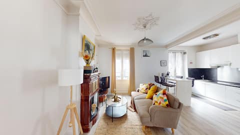 Cozy Le Perreux Parisian Charm Disneyland Fun