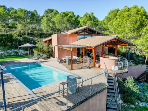 Villa Horizon - Outdoor hot tub with incredible views