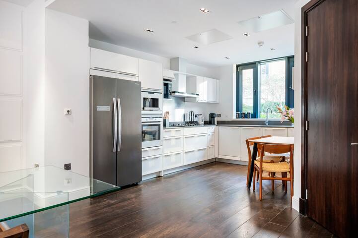 Deluxe and Peace in Primrose Hill gallery image 5