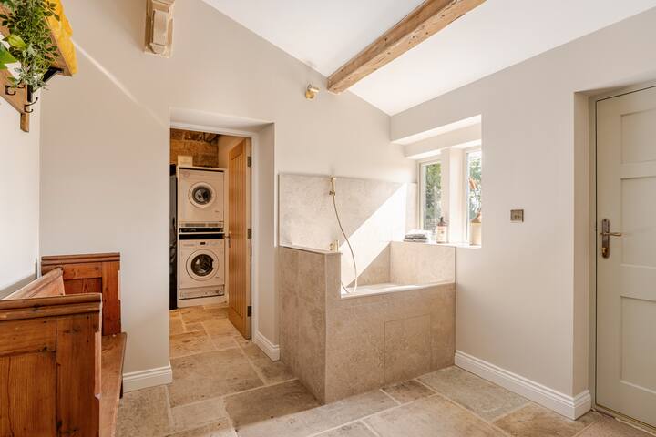 Stunning views at Rye Top Farm – with two hot tubs gallery image 3