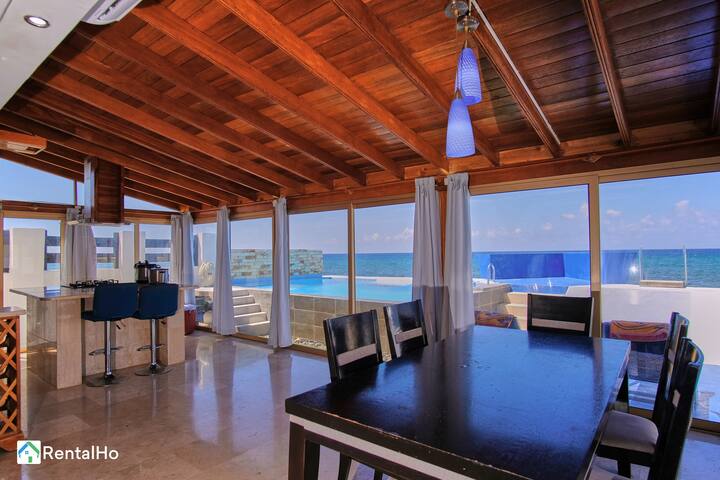 Carlos A. managed Airbnb listing 3