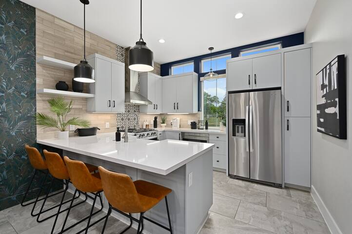 The Comal House gallery image 2