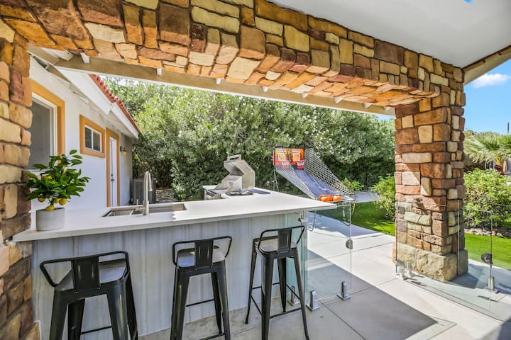 5 STARS Luxury Home 6bdr Big Yard! privet court! gallery image 3