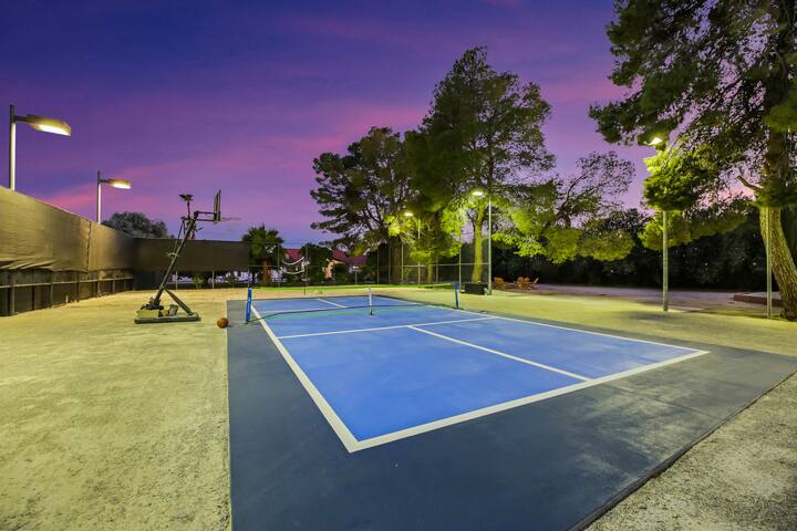 5 STARS Luxury Home 6bdr Big Yard! privet court! gallery image 2