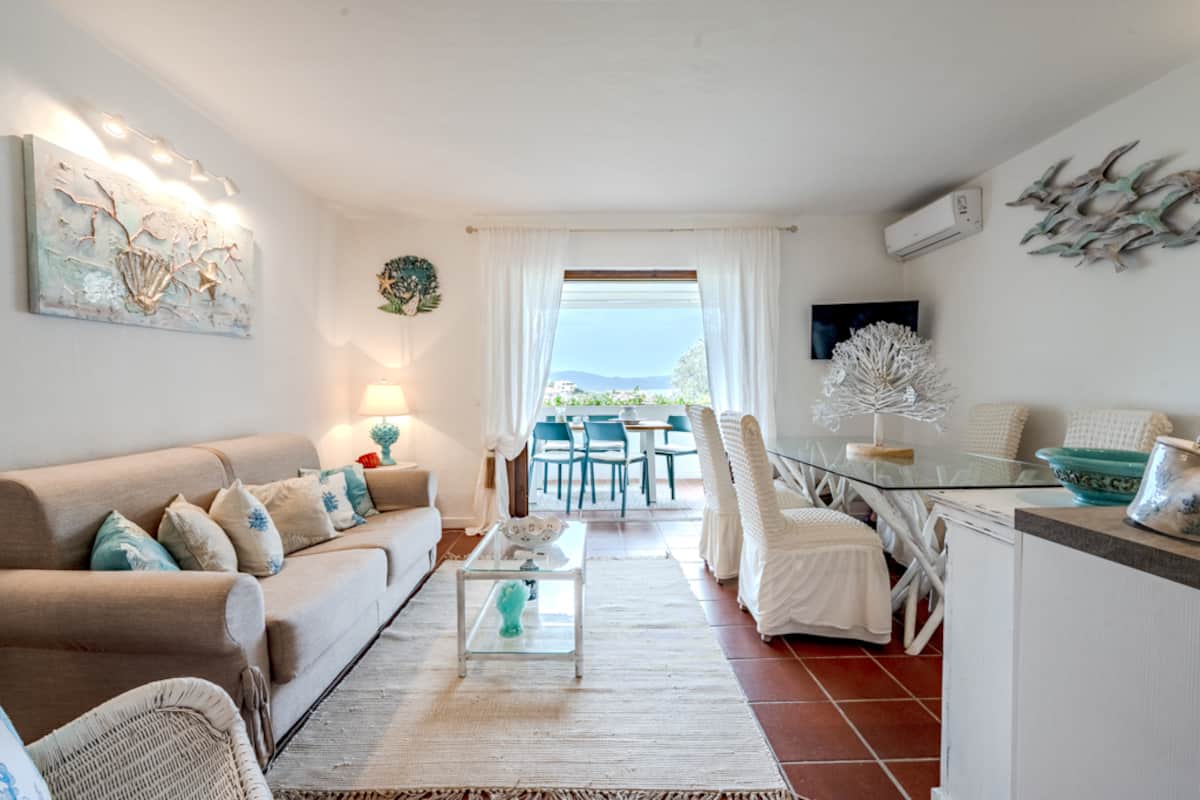 [Vista Mare-Porto Rotondo] Smeraldine House Design foto 1
