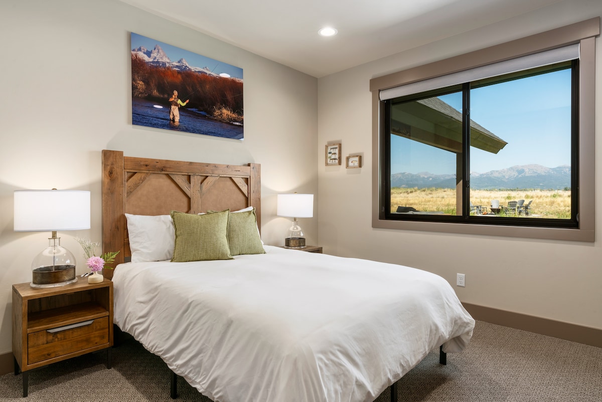 Bedroom #2 has a comfortable queen sized bed and an attached Jack and Jill Bathroom.