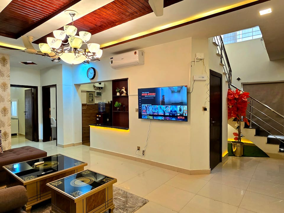 Top-earning Airbnb listing in Rawalpindi, 5 bedrooms