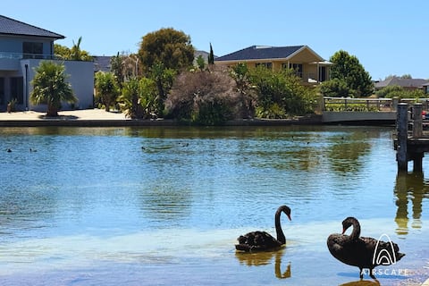 Entire Ultimate 5BR Waterfront Villa
