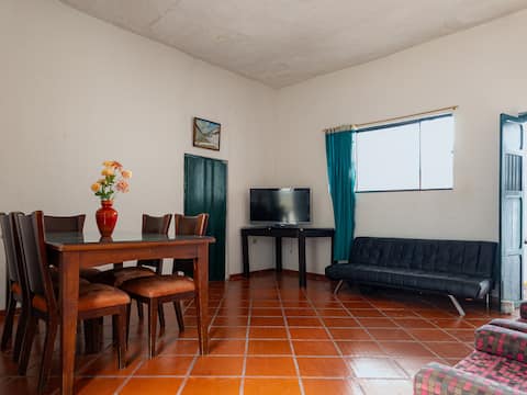 Successful Airbnb property: Resting on the Royal Road: Family Home in Guaduas