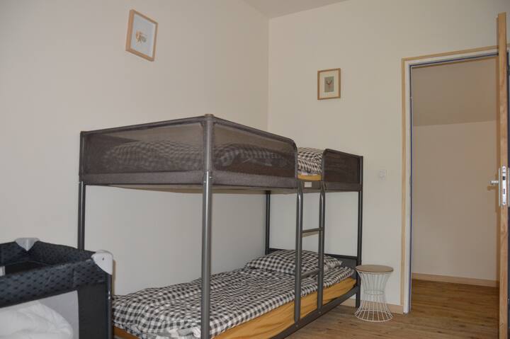 საძინებელი 2