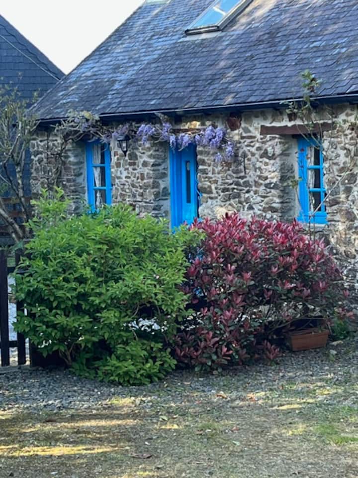 Delightful 2 Bedroom Cosy Rural Cottage - Huelgoat