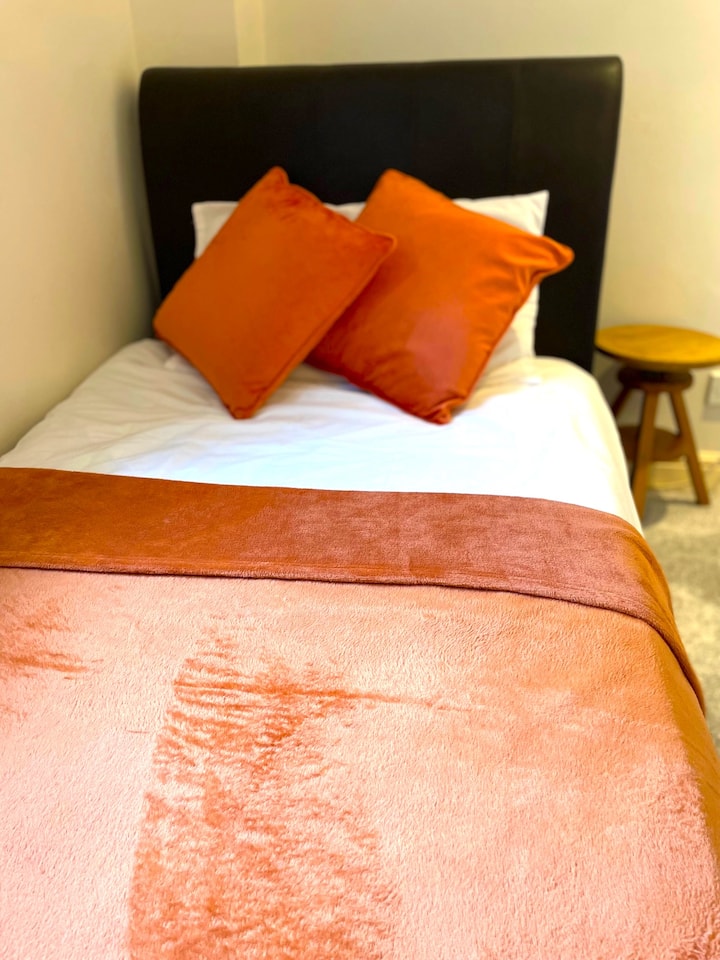 Schlafzimmer 4