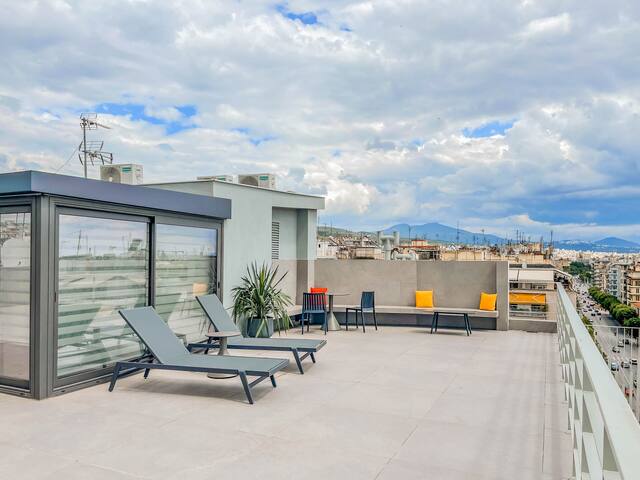 Luxury Penthouse 2 BDR gallery image 3