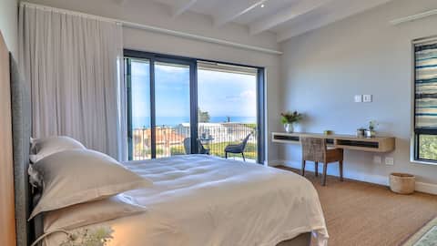 Heaven & Earth Villa Sea & Mountain close to Beach