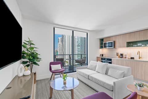 Top Airbnb: Bay View • 2BR Condo in Downtown Miami in Miami