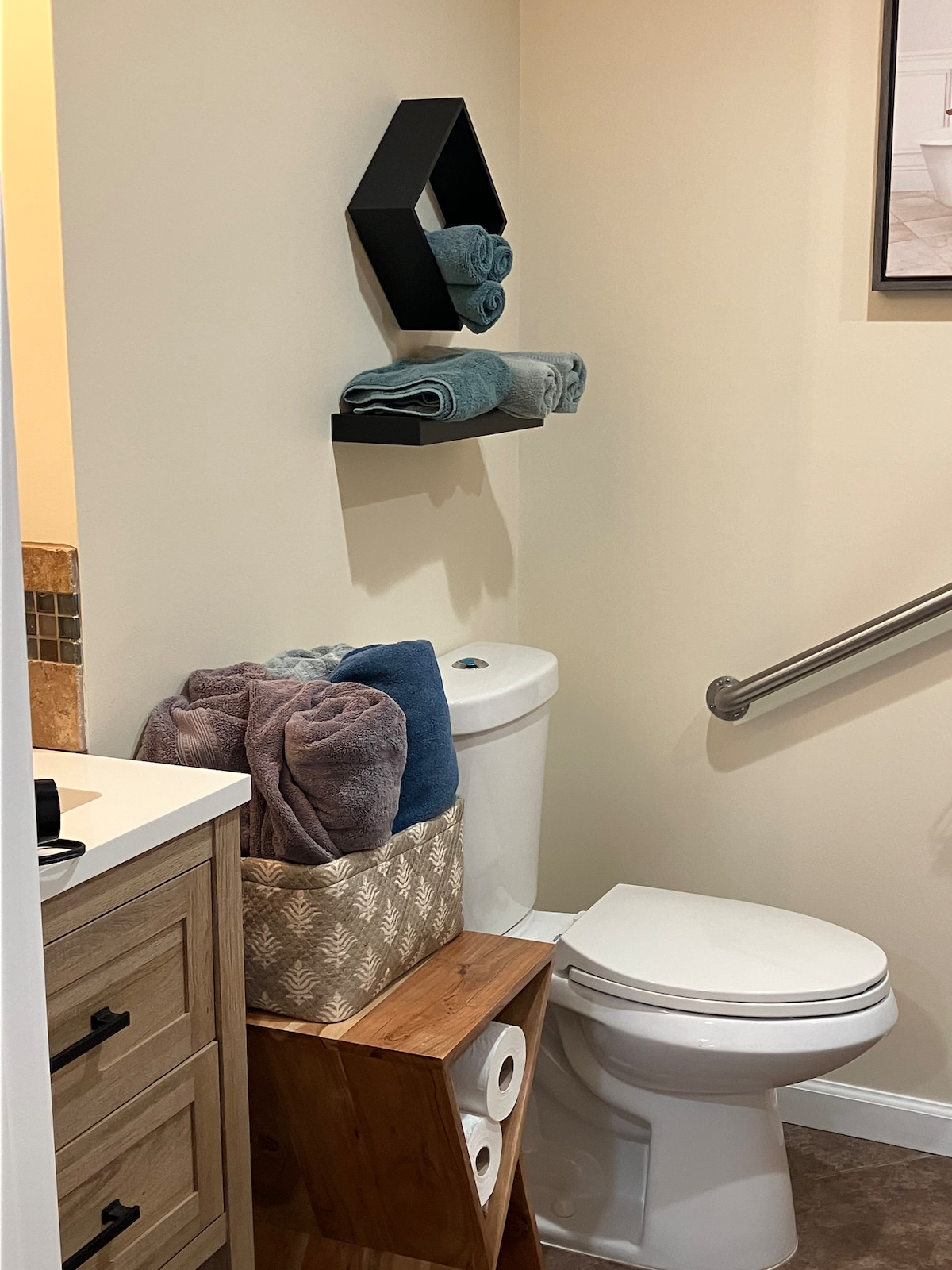 Buford Lanier Private Bed & Bath Suite, 1 Bedroom