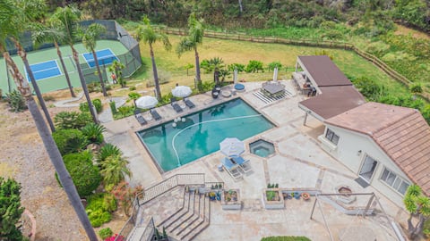 Pickleball, Pool, Spa, Firepit, Tennis | Luxury