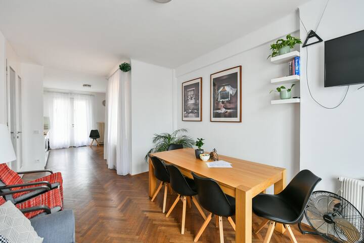 Apartment 140m2+Terrace, Heart of City, 5 Bedrooms gallery image 2