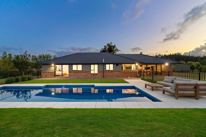 Serene Countryside Escape Tranquil Retreat - Parakai