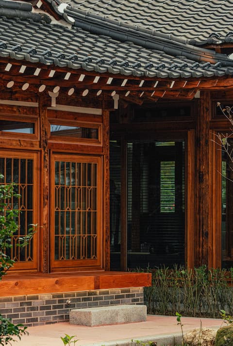 Gwanghanru 2 minutes, free private spa, sauna, breakfast