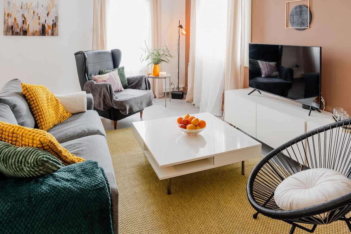 Popular Airbnb listing: The Golden Mimosa in Vidreres