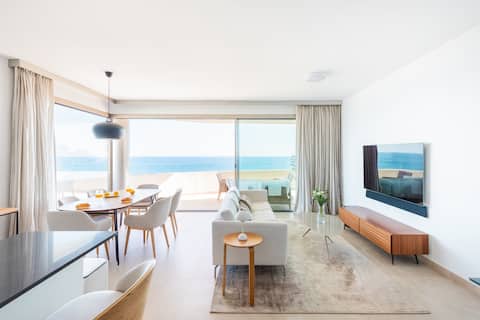 Aria by the Beach | Luxury, Pool, Free Gym&Sauna