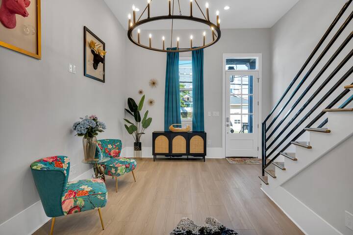 5 BR, Minutes to French Quarter & Superdome | Pool gallery image 4