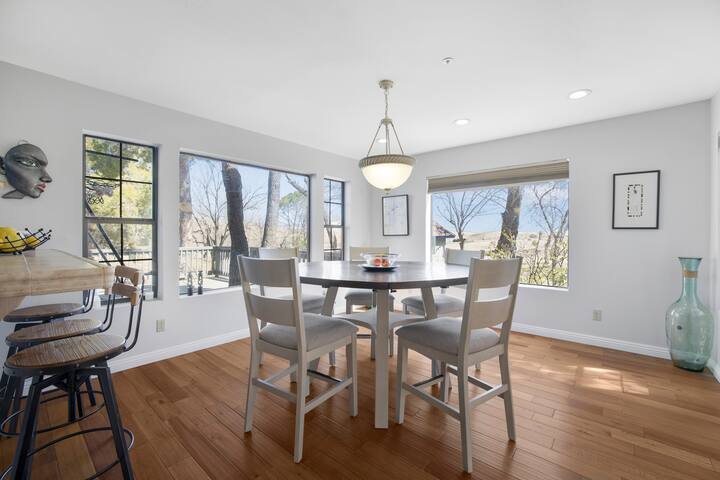 Quail Lake Home w/ Private Airport & Lake Fishing gallery image 5