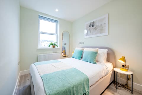 Elegant Urban Escape in Angel