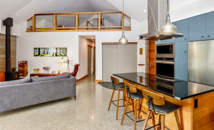 Rammed Earth House - Sooke